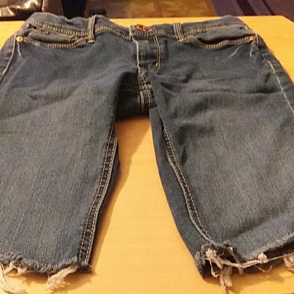 Shorts - Picture 3 of 3